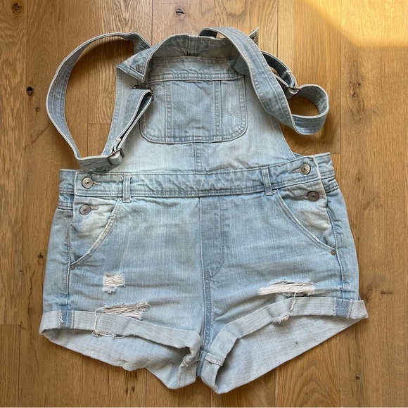 H&M Coachella | Shortalls - Picture 3 of 4